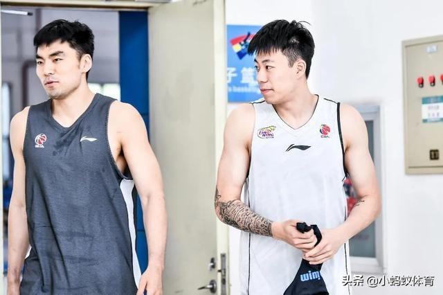 为什么张镇麟放弃全美NACC大学联赛，而选择加盟辽宁男篮？
