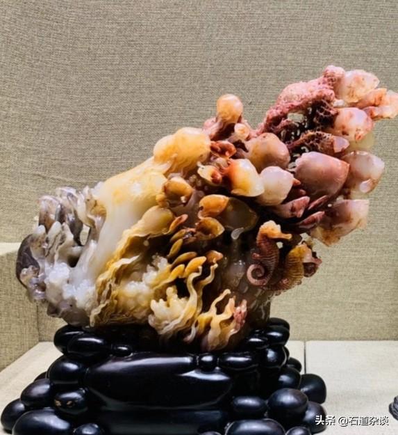 翡翠免费估价,如果有人来请你给翡翠估价，你会怎么办呢？