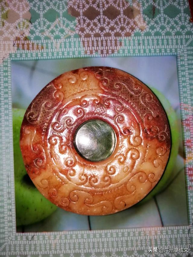 如何看一块玉值不值钱,买了一块玉，大家看看是什么料值多少钱？