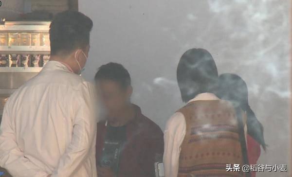 广东灵异事件小男孩:父母各玩各，广东6岁男童沉水底溺亡，男子跪地哭喊，怎么回事？