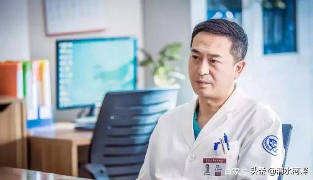 张嘉译的老婆是谁:因宋思明一炮而红，50岁的张嘉译，为何会被妻子揭发恶习