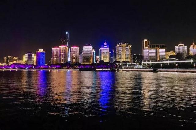 彭于晏和白百合:青岛毕业旅行最值得去的地方有哪些