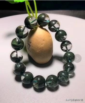 绿幽灵什么颜色最贵,怎样鉴定绿幽灵?什么样的才是好的绿幽灵？