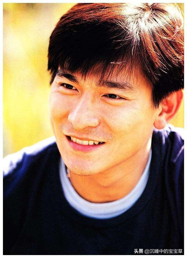 粉丝要求艺人退出追我:为什么有些粉丝关注我后，过两天又取关我，是由于什么问题？