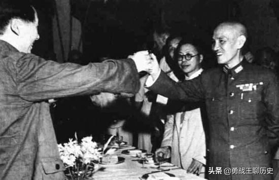 高魁元:历史上有没有到敌方当卧底，然后叛变己方留在敌方的故事？