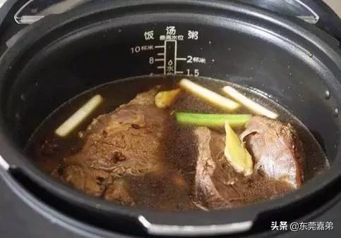 电压力锅炖肉(电压力锅炖肉要多长时间)