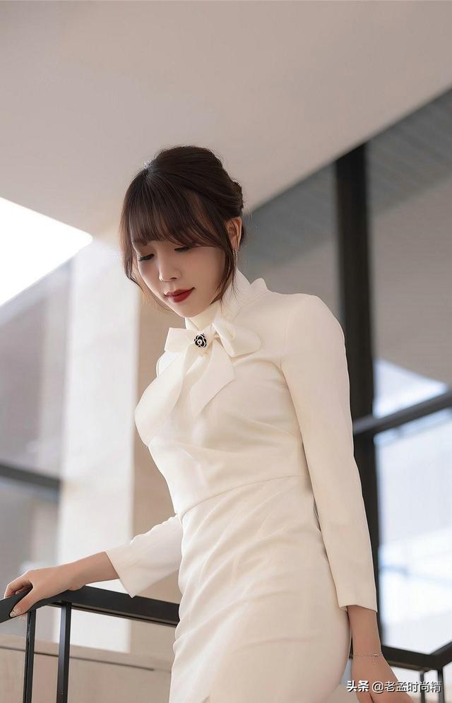 女生微信名简单优雅的<a href=https://maguai.com/list/68-0-0.html target=_blank class=infotextkey>学生</a>:在校女<a href=https://maguai.com/list/68-0-0.html target=_blank class=infotextkey>学生</a>如何才能穿搭低调又优雅呢