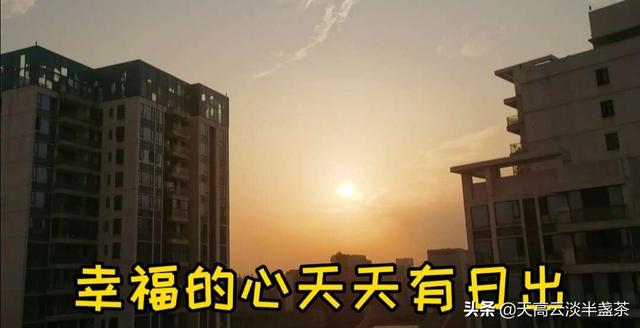钟晓芹扮演者:三十而已:如果你是剧中的钟晓芹，你会选择谁
