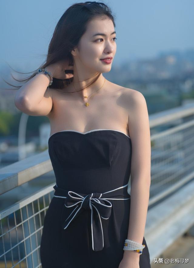 男人为什么遇见年轻漂亮的女人就会不知所措