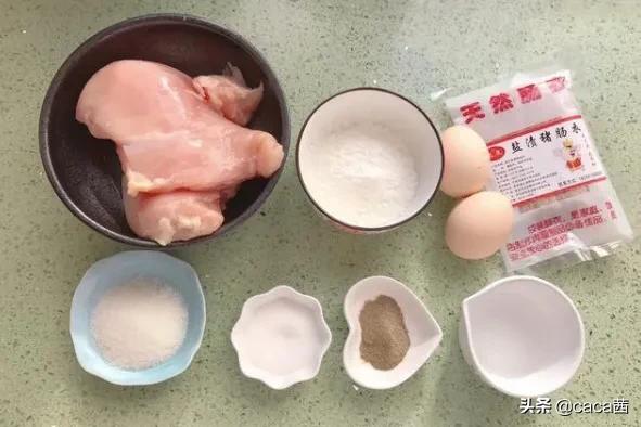 鸡柳怎么做好吃又简单,小时候吃过的炸鸡柳怎么做？