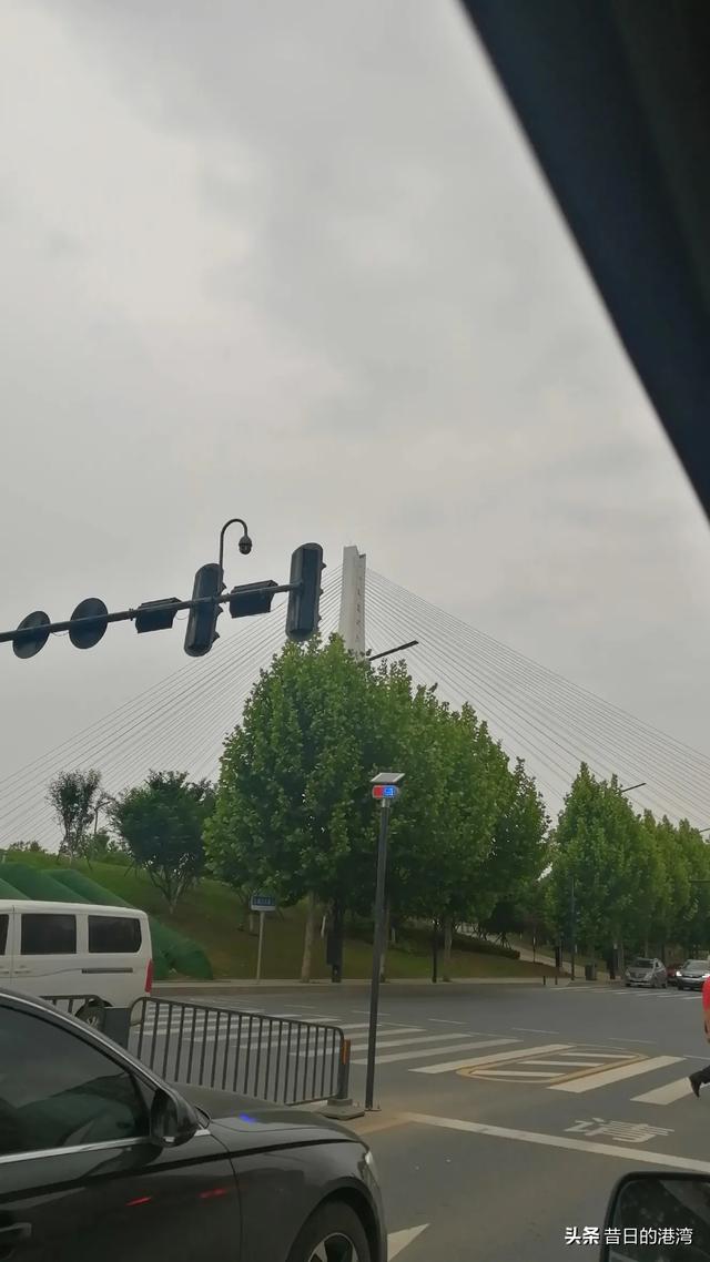 职场上需要工作能力,但是做了领导后,需要手腕能力。这个如何提高？