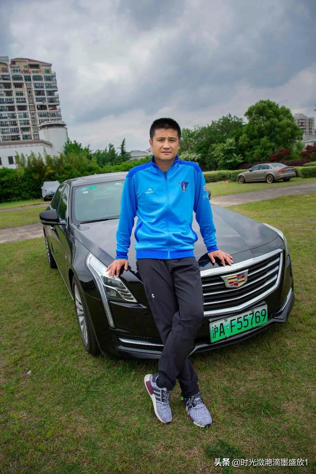 球场上熠熠生辉的吴承瑛，在私底下却是一个默默寡言的人吗？