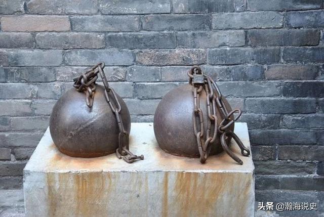 古代女子刑罚骑木马:古代的木驴刑是专门用来惩罚红杏出墙的女性的吗？