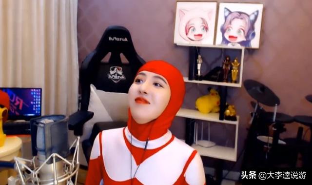 呆妹儿挑战COS底线,腐团儿也只好甘拜下风,超管无奈将其封禁,你有何看法？