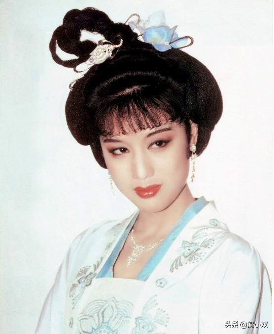 《康熙王朝》中容妃是康熙最喜欢的妃子，为什么会被康熙送入宗人府，后来又杀死所有看见她刷马桶的人？插图87