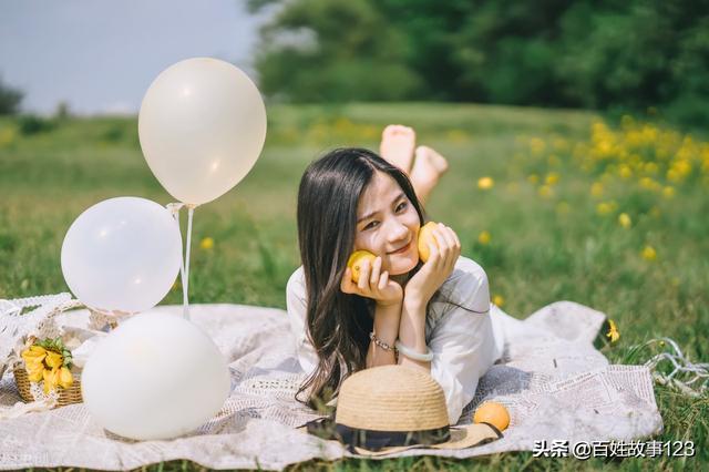 王子文自拍晒腹肌:相机小白，摄影新手，有没有合适的相机推荐