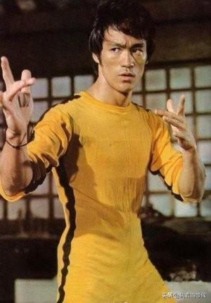 李国豪之死:功夫巨星李小龙之子李国豪生于美国加州，对他的离奇死亡有何看法