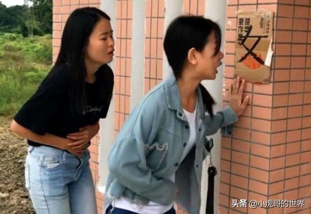 面对景区女厕排长队,然后女生强入男厕的情况,你怎么看？