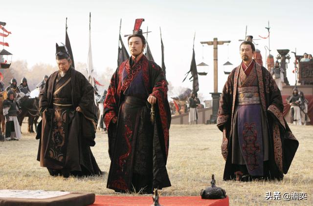 宫女穿开裆裤:古人为什么穿开裆裤?到底是生理需要，还是缝纫技术不过关？