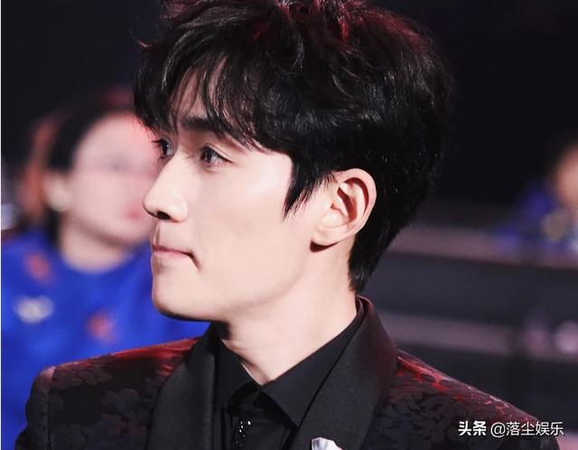 童谣和章子怡好像:怎么看待朱一龙出演《叛逆者》