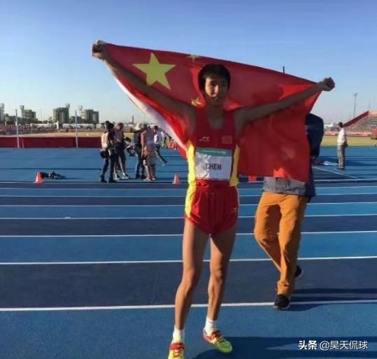 惊喜？16岁新星陈龙跳出2米26刷新个人成绩,你觉得他有希望扛起中国男子跳高大旗吗？
