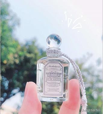 有什么香水是闻起来干净而清新的(闻起来很干净的香水)