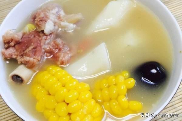 熬骨头汤需要注意些什么，怎么才能把骨头熬成清透的汤，怎么才能调出清透的高汤
