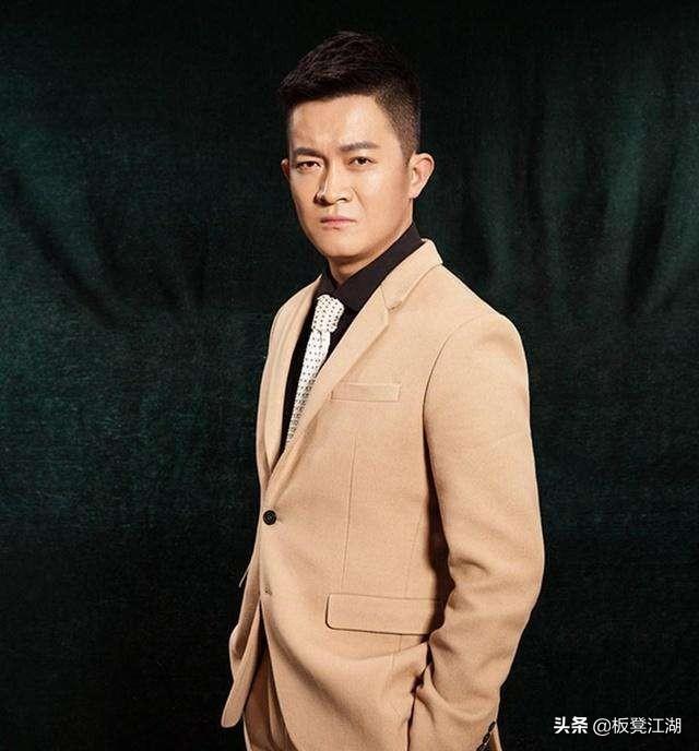 姜志焕主演的电视剧:钟汉良主演的电视剧最好看的有哪些？哪些看了N遍还想看的？