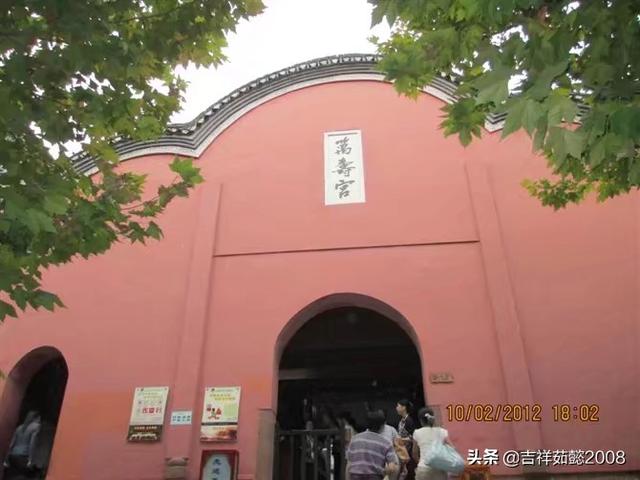 凤凰古城简介:听说凤凰古城很美，请简单介绍一下？