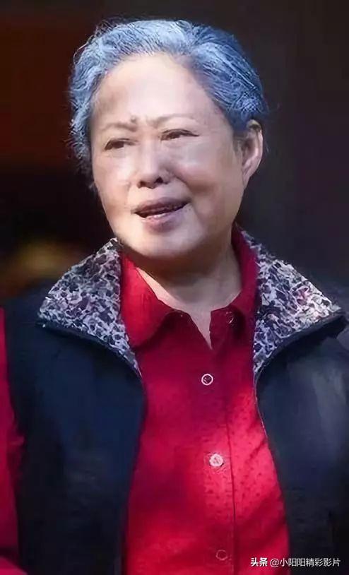 在娱乐圈里面你知道的哪些老戏骨明星,已经消失在大众的视线里的？