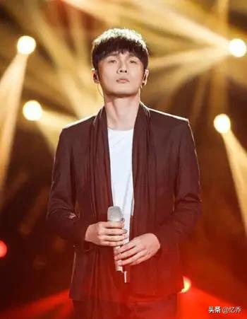 好声音改名:李荣浩为什么能坐在《中国好声音》的导师台上
