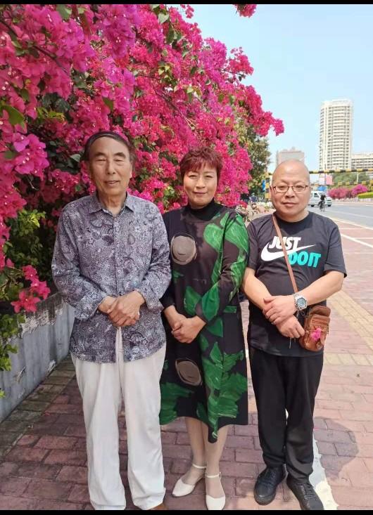 诗人柳彩然现状？