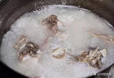 锡纸烤粉丝的高汤怎么做？