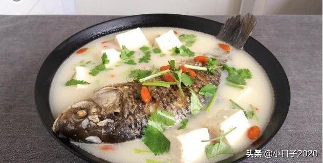 哪里可以买到软骨鲫鱼:软骨鲫怎么钓 宝宝才40天母乳就很少，有什么可以催奶的方法？