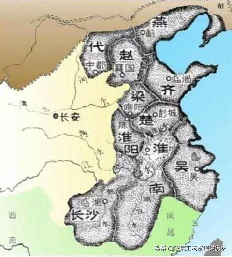 郭圣通于建武十七年被废去后位，封为中山王太后，刘秀还活着，为什么是太后？