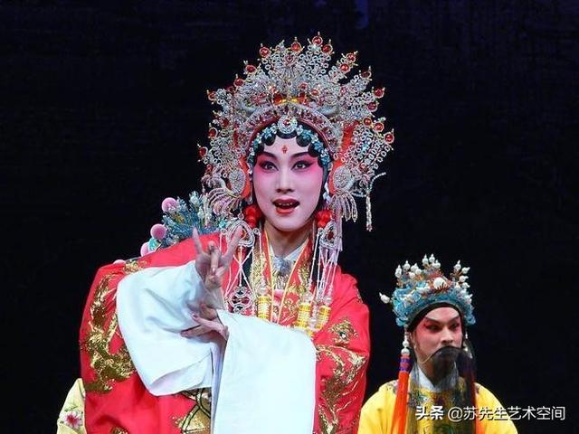 杂技艺术需要被保护和传承，我想传承中国戏曲文化，需要做什么