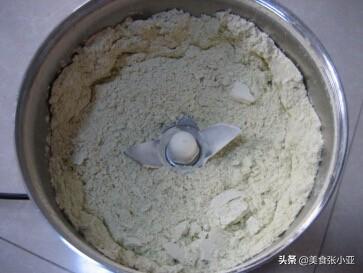 煎饼果子,摊煎饼面糊的调配方法有哪些？