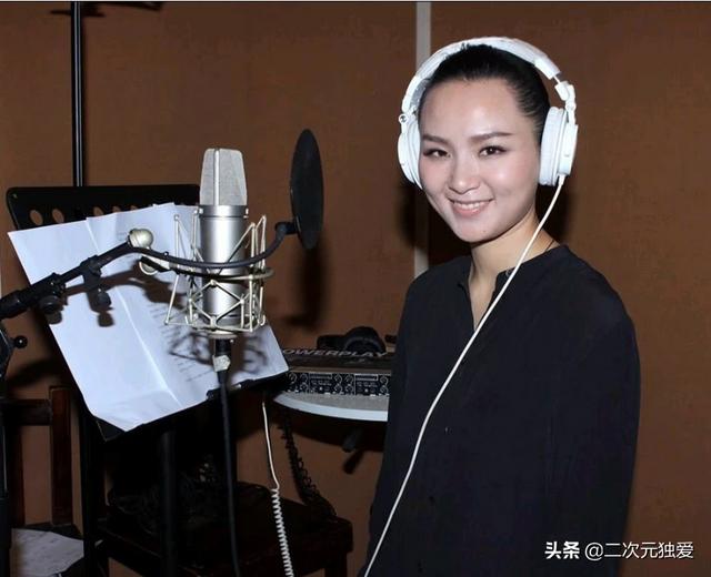 李宇春超女:曾经最受争议的超女李宇春曾轶可两人现状有何差异？