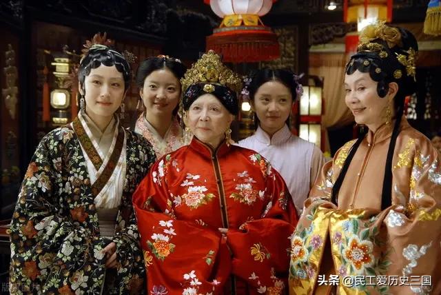 杨门女将穆桂英:佘太君和穆桂英是杨门女将的核心人物，对吗？