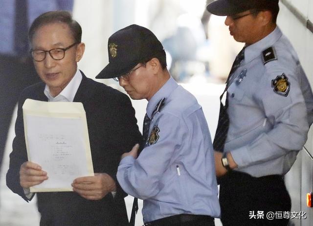 同样是阶下囚，朴槿惠与李明博的狱中“待遇”为什么不一样？