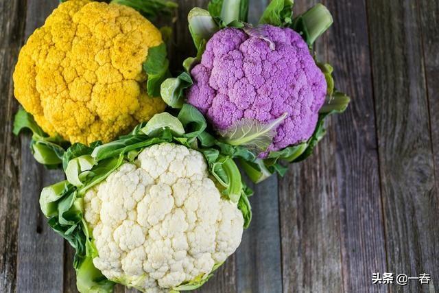 蚜虫的危害:蚜虫、蓟马、白粉虱有哪些危害？农户们该如何预防和防治？