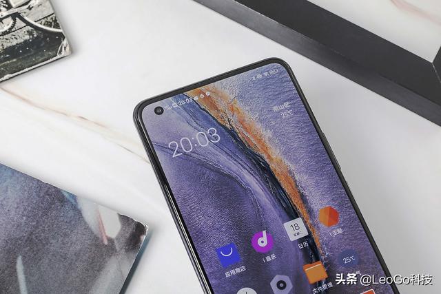 直面屏5g手机最好的是哪款（覆盖率最强频段齐全的5G手机）