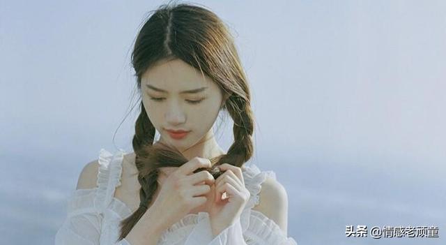我今年17岁是女孩子,我师父18岁也是女孩子,我喜欢上她了怎么办？