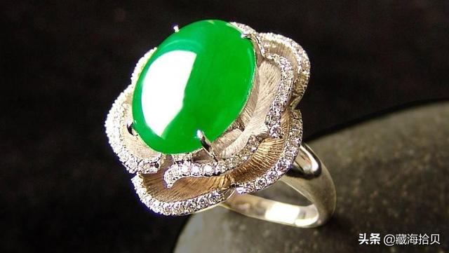年轻少女不适合戴翡翠项链,现代年轻人对于翡翠饰品为什么不感兴趣？