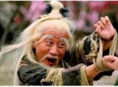 郭靖的武功:为什么说郭靖的武功必然不是周伯通的对手？