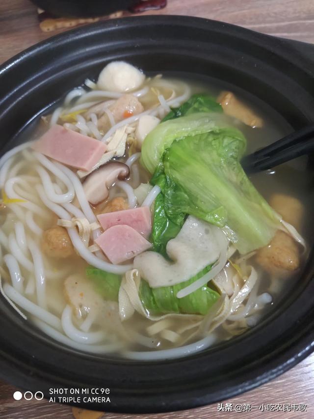 猪棒骨怎么能熬出浓白的汤，骨头汤的正确做法是怎样，需用什么食材？
