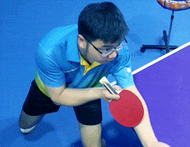 怎样接侧旋转很强的乒乓球?