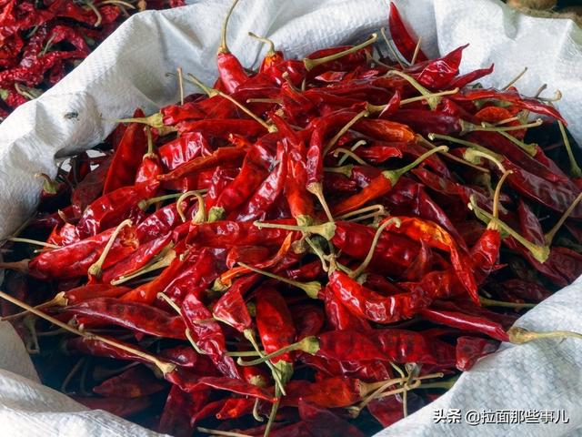 在家如何做好吃的辣椒油，红油怎样做才能又红又亮又香