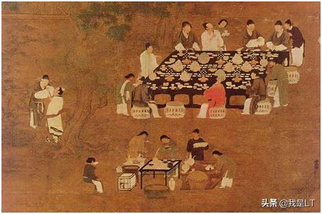 古代有分餐制吗:影视剧里我国古代饮食采用分餐，啥时候开始不再分餐的？