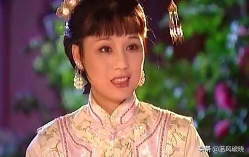 《康熙王朝》中容妃是康熙最喜欢的妃子，为什么会被康熙送入宗人府，后来又杀死所有看见她刷马桶的人？插图102